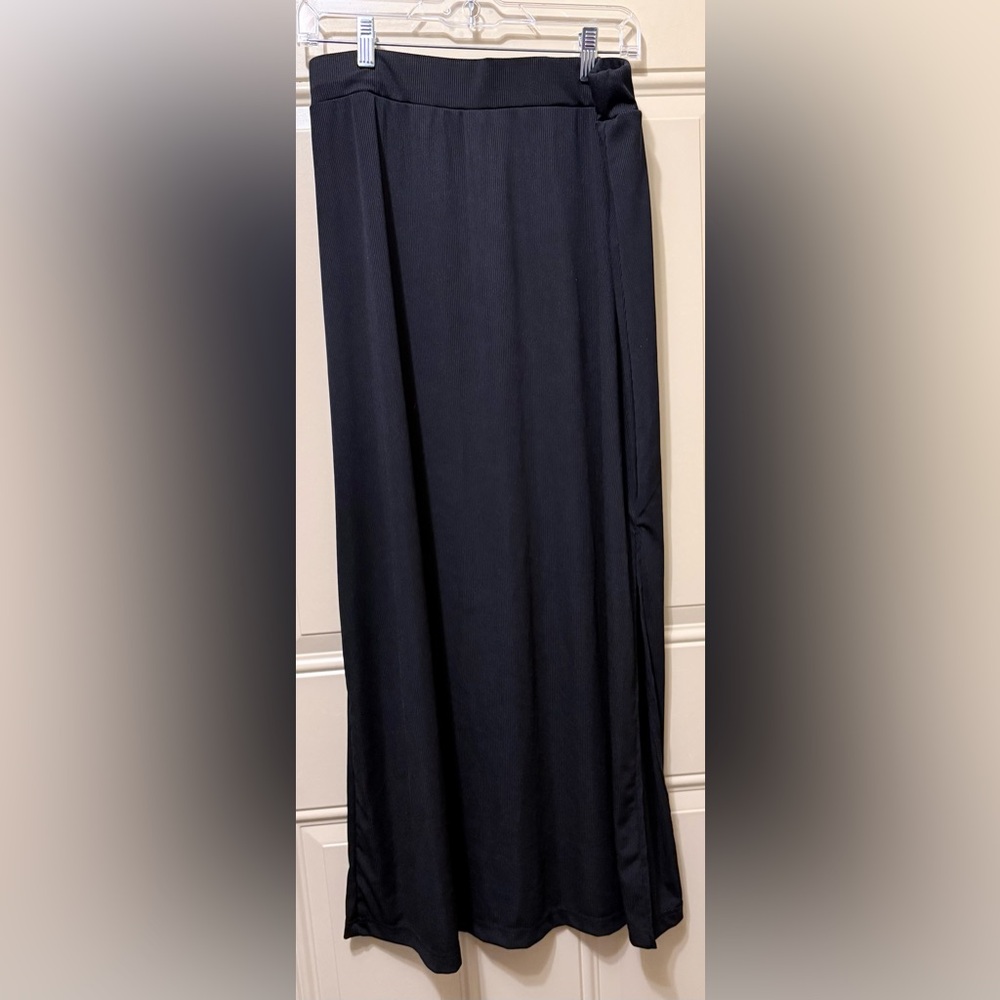 Long Black Ribbed Skirt with Side Slit Size XL
